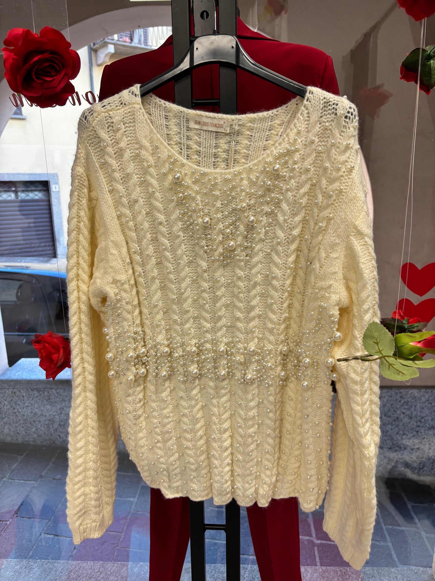 MAGLIONE CON PERLE